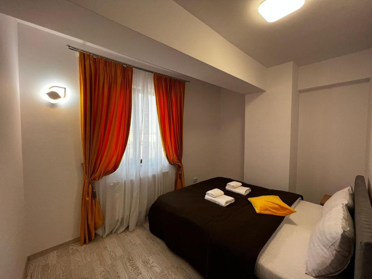 Cozy Apartments - City Center Iasi Exterior photo
